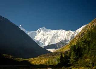 Поход к подножию Белухи