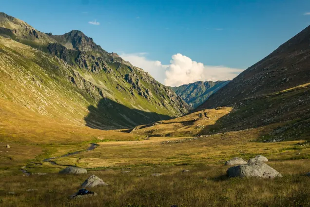 Перевал Kale (2900м) - Hacivanak (2500м)